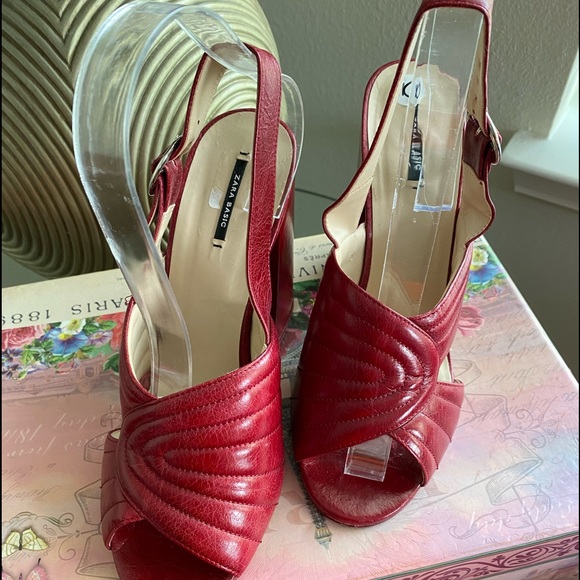 Zara Basic Shoes - Picture 7 of 11